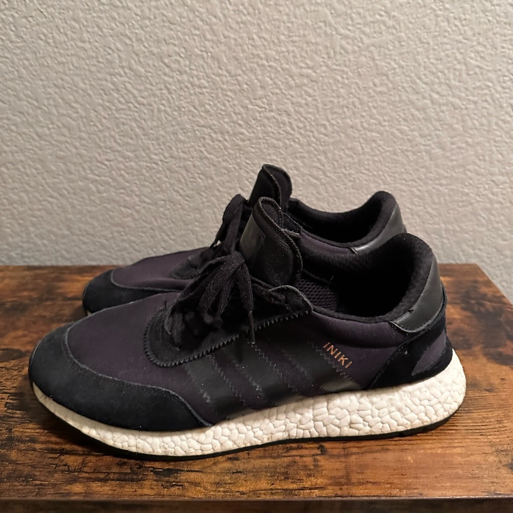 Adidas Iniki Men’s Size 12 Shoe